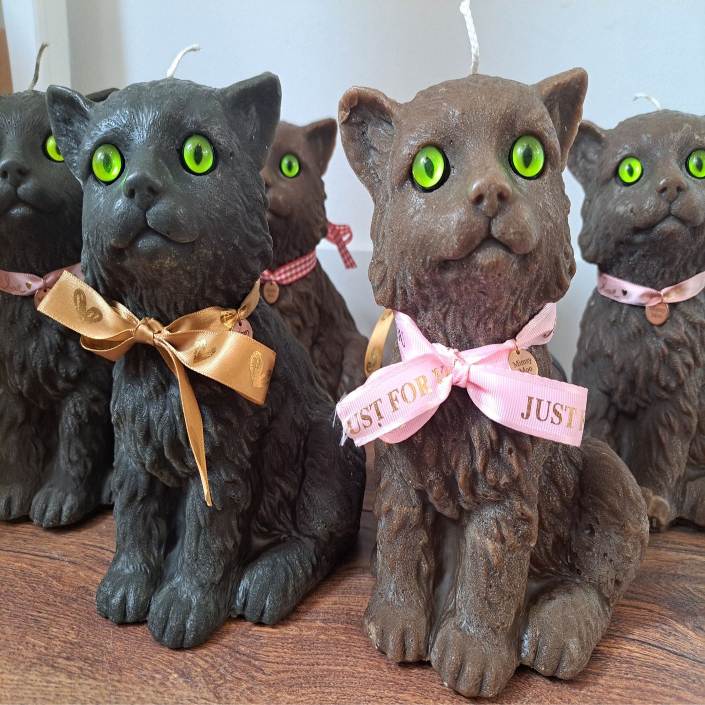 Katten Kaarsen met groene ogen en strikjes