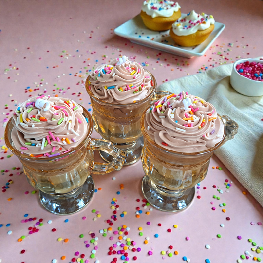 ☕ Koffie Kaars met Chocoladeroom & Sprinkles  Geurkaars